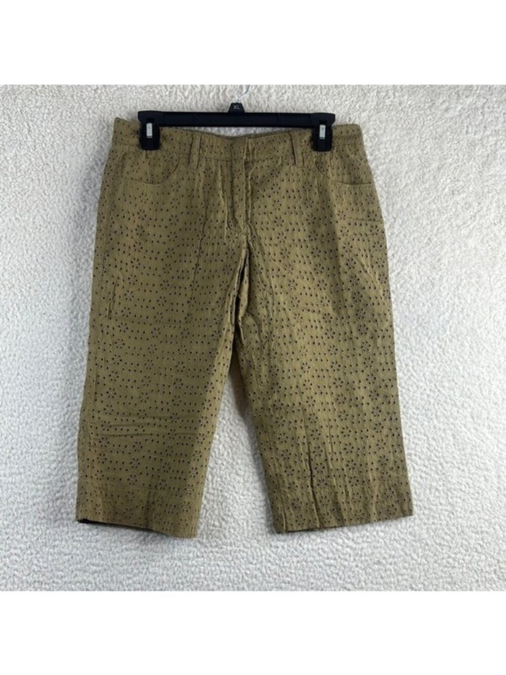 NWOT Burberry Womens Tan 100% Cotton Eyelet Bermuda Shorts Size 6